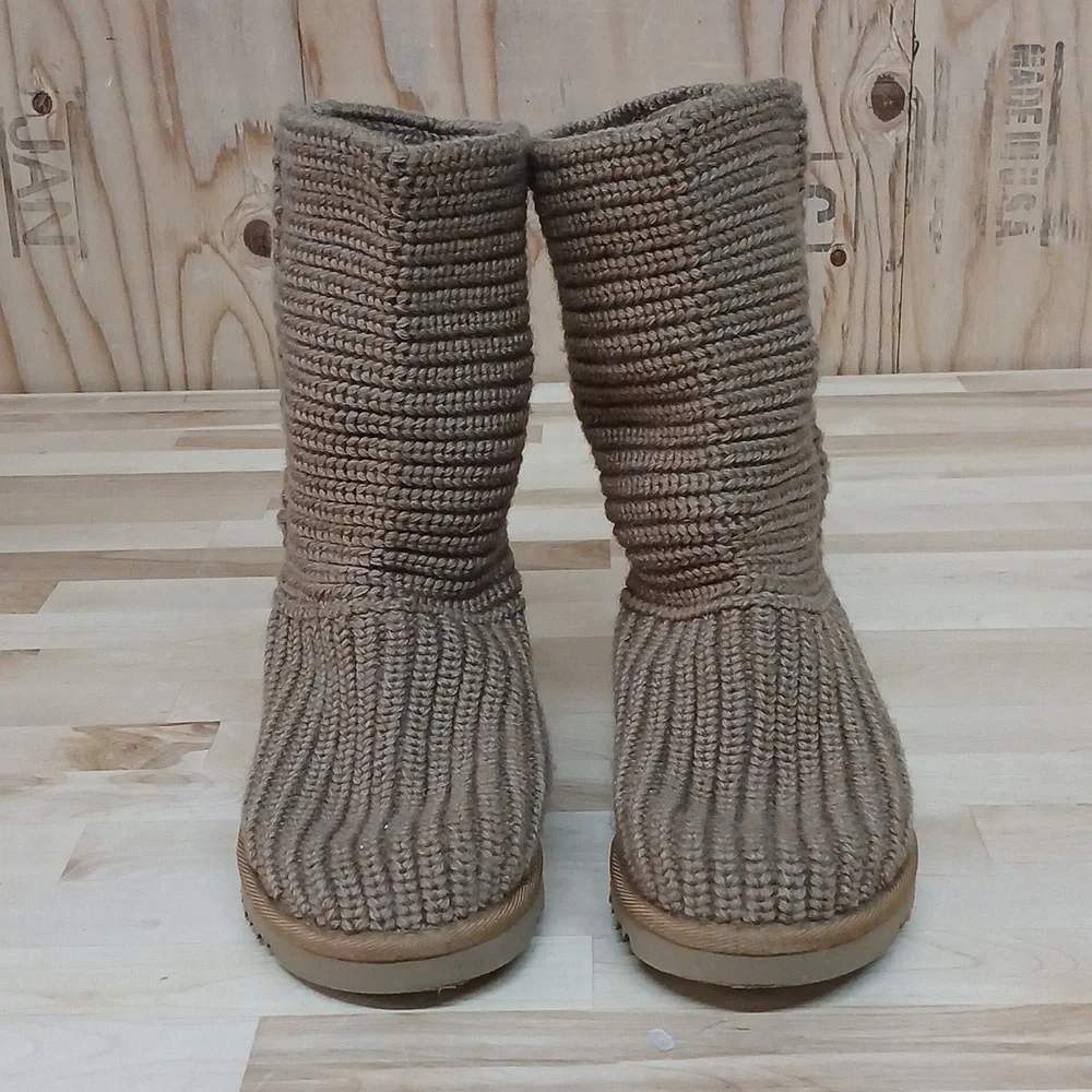 UGG Knit Tan Mid Calf Boots Size 3